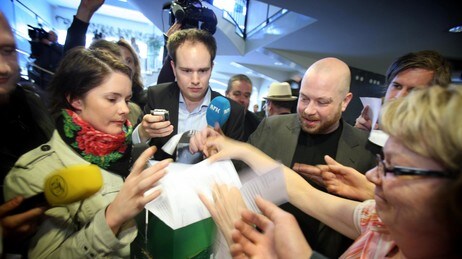 Journalister kjemper om The Pirate Bay-dommen (Foto: FREDRIK PERSSON/AFP)