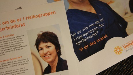 Unilabs brosjyrer (Foto: Rune Christoffer Holm/NRK)