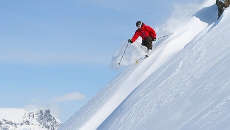 Erlend Sande i skibakken.  (Foto: Simen Berg)