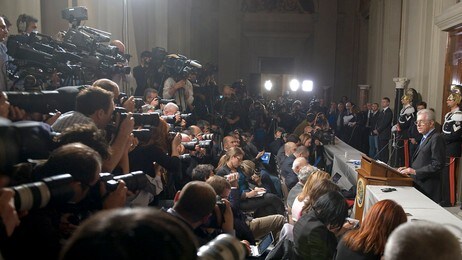 Mario Monti tar over som statsminister (Foto: Paolo Giandotti/Ap) Mario Monti tar over som statsminister (Foto: Paolo Giandotti/Ap)