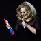 Adele tok imot prisen for beste kvinnelige artist under Brit Awards på musikkarenaen O2 i London. Adele tok imot prisen for beste kvinnelige artist under Brit Awards på musikkarenaen O2 i London.