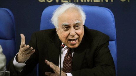 Kapil Sibal (Foto: Manish Swarup/Ap) Kapil Sibal (Foto: Manish Swarup/Ap)