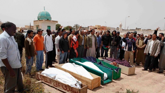 Begravelse i Misrata, Libya (Ap) Begravelse i Misrata, Libya (Ap)