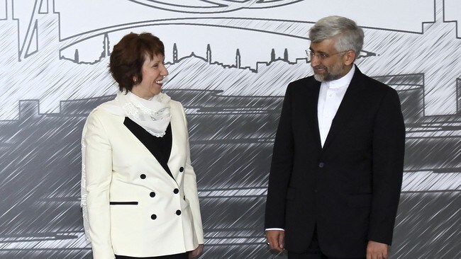 Catherine Ashton og Saeed Jalial. (Foto: TOLGA ADANALI/Afp) Catherine Ashton og Saeed Jalial. (Foto: TOLGA ADANALI/Afp)