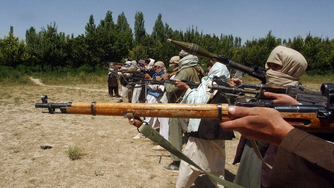 Talibansoldater på øvelse (Foto: STRINGER AFGHANISTAN ADMIN/Reuters) Talibansoldater på øvelse (Foto: STRINGER AFGHANISTAN ADMIN/Reuters)