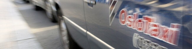 Illustrasjonsfoto av Oslo Taxi-drosje i bevegelse (Foto: Aas, Erlend/SCANPIX)