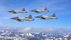 F-5 over Bodø (Foto: ARKIV: Forsvarets mediesenter)