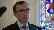 Utenriksminister Barth Eide: - Vi har spilt en nøkkelrolle - Utenriksdepartementet bekrefter at represantanter for den afghanske opprørsbevegelsen Taliban har vært i Norge for å føre fredssamtaler. Samtalene mellom Taliban og myndighetene i Afghanistan har i hovedsak foregått i Qatar, men det har også vært møter i Norge.