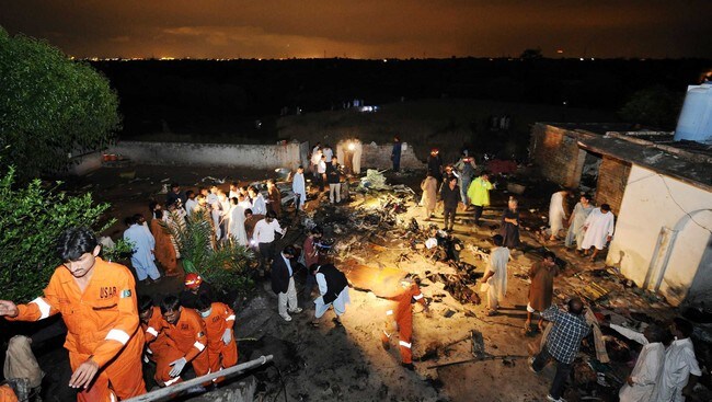 Flyulukke i Pakistan (Foto: AAMIR QURESHI/Afp) Flyulukke i Pakistan (Foto: AAMIR QURESHI/Afp)