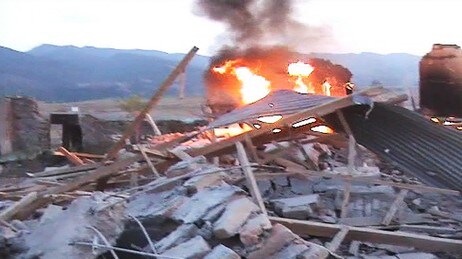 Angrep på Taliban (Foto: AP) Angrep på Taliban (Foto: AP)