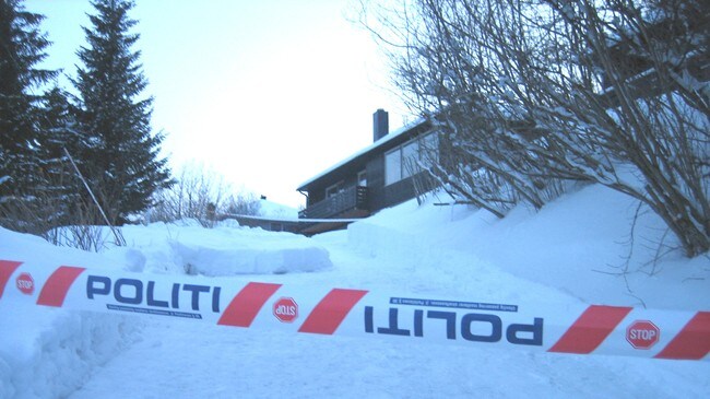 Innkjørselen til åstedet for trippeldrapet i Tromsø (Foto: NRK/Robert Greiner)
