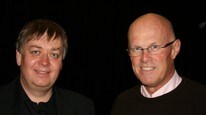 Komponisten Morten Gaathaug og dirigenten Tom Wiklund (Foto: Bodil Johanne Jensen)