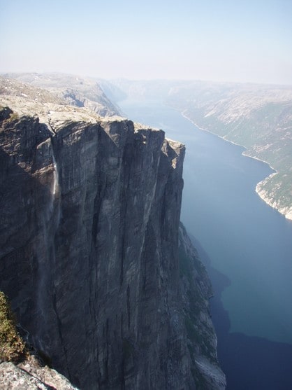 Helgetur langs Lysefjorden over Kjerag