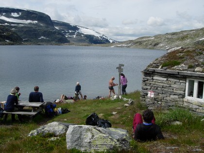 Turen går via den idylliske Loennechenbua,