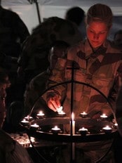 Minnegudstjeneste for Siri Skare i Afghanistan (Foto: Forsvaret) Minnegudstjeneste for Siri Skare i Afghanistan (Foto: Forsvaret)