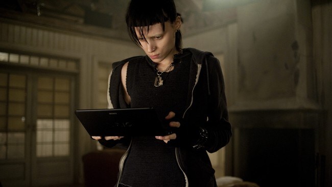 937950-Girl With The Dragon Tattoo, The (Foto: Merrick Morton) 937950-Girl With The Dragon Tattoo, The (Foto: Merrick Morton)