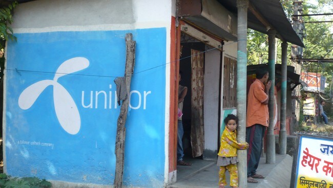 Uninor-skandale i India (Foto: Joar Hoel Larsen /NRK) Uninor-skandale i India (Foto: Joar Hoel Larsen /NRK)