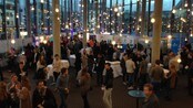 Karrieremessa i Bergen - Over 600 studentar og andre interesserte ville sjå kva Sogn og Fjordane har å by på av spennande arbeid då Næringslivet i Sogn og Fjordane for åttande året arrangerte karrieremesse i Grieghallen i Bergen i går.