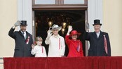 Kongefamilien på slottsbalkongen 17. mai 2011