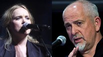 Ane Brun og Peter Gabriel (Foto: Gorm Kallestad/Ronaldo Schemidt /Scanpix/AFP) Ane Brun og Peter Gabriel (Foto: Gorm Kallestad/Ronaldo Schemidt /Scanpix/AFP)