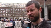 Vedtok forbud mot å sove ute - - Det er skammelig at Oslo bystyre har vedtatt et forbud mot telting og utesoving, mener lederen for organisasjonen Folk er Folk, Bjønnulv Evenrud. 