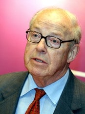 Tidlegare IAEA-sjef Hans Blix (Foto: JUSSI NUKARI/AFP) Tidlegare IAEA-sjef Hans Blix (Foto: JUSSI NUKARI/AFP)
