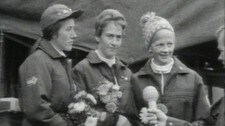 Video Historiske jenter ovm-staf1968 (Foto: Nyhetsspiller)
