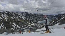 Sommarskisenteret på Strynefjellet (Foto: Torje Bjellaas/NRK) Sommarskisenteret på Strynefjellet (Foto: Torje Bjellaas/NRK)