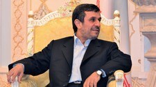 Mahmoud Ahmadinejad i Dusjanbe i Tadsjikistan. (Foto: STRINGER/Reuters)
