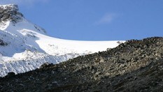 Svellnosbreen´s øvre del sett fra moreneryggen.