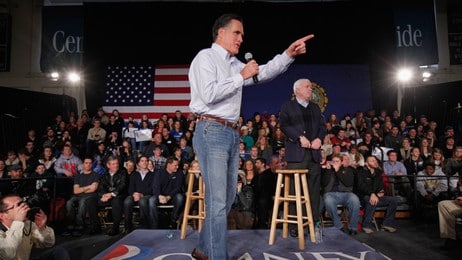 Mitt Rommey og John McCain (Foto: CHIP SOMODEVILLA/Afp) Mitt Rommey og John McCain (Foto: CHIP SOMODEVILLA/Afp)