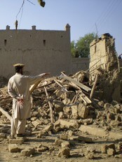 Droneangrep i Tappi, nær den afghanske grensen (Foto: STR/PAKISTAN/REUTERS) Droneangrep i Tappi, nær den afghanske grensen (Foto: STR/PAKISTAN/REUTERS)