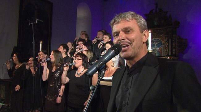 Dansebandgudstjeneste (Foto: Bent Lindsetmo/NRK)