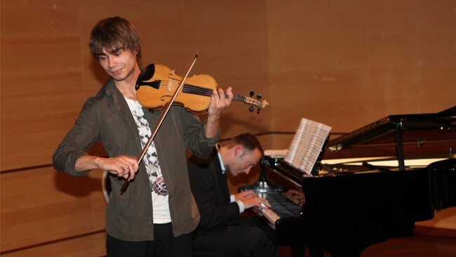 Alexander Rybak og Gunnar Flagstad (Foto: Fred Olav Vatne/NRK) Alexander Rybak og Gunnar Flagstad (Foto: Fred Olav Vatne/NRK)