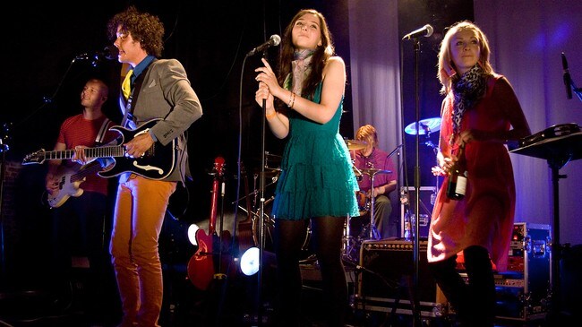 Donkeyboy på Working Class Hero 2009 (Foto: Per Ole hagen/NRK) Donkeyboy på Working Class Hero 2009 (Foto: Per Ole hagen/NRK)