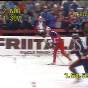 Oddvar Brå brekker staven i den dramatiske innspurten på stafetten i 1982. 
