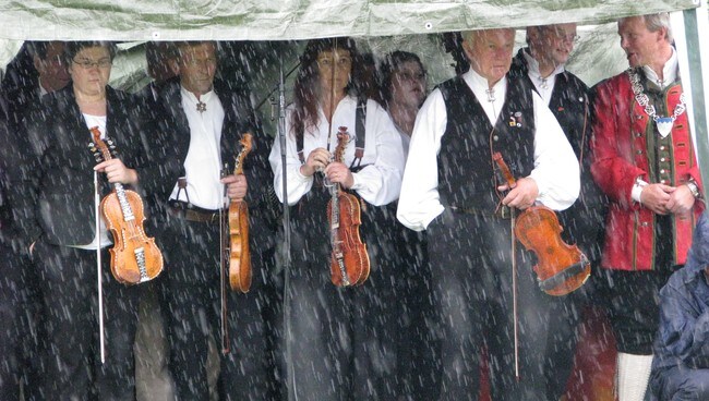 Spelemenn i vestlandsver (Foto: Jonny Engebø)