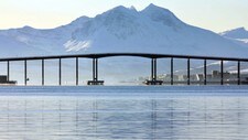 Tromsøbrua (Foto: NRK/Robert Greiner)