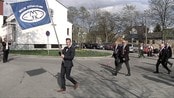 Ingen Solskjær i spissen for Molde fotballklubbs tog - Manager Ole Gunnar Solskjær var ikke å se da Molde Fotballklubb deltok i 17.mai-toget. Daniel Berg Hestad på sin side var mest opptatt av å rose fansen.