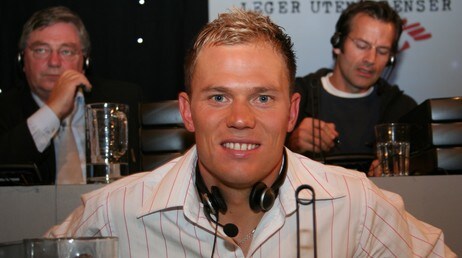 Thor Hushovd og annet kjentfolk tok imot telefongaver under TV-aksjonen. (Foto: Tor Risberg, NRK)