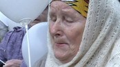 "Kvit protest" på Krim - Innyggjarane på Krim-halvøya fryktar at Vesten og Russland si innblanding i Ukraina vil enda med krig. Fredag blei det skipa til "kvit protest" for fred i Simferopol.