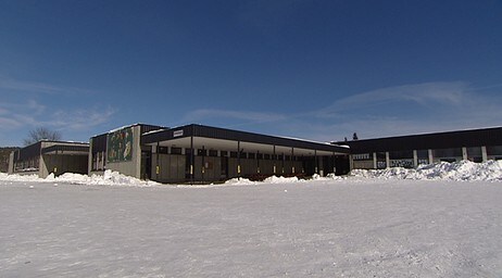 Dalen skole i Fet kommune (Foto: Åsmund Skretting Hasli/NRK)