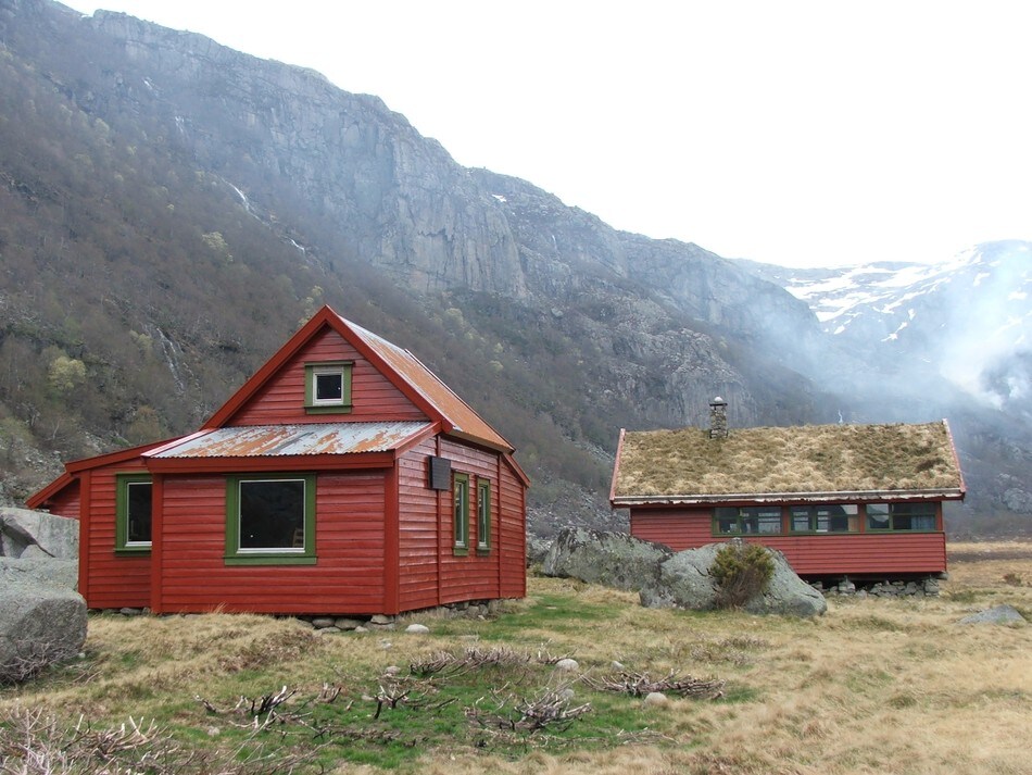 April 2009