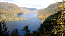 Sognefjorden sett frå Fimreiteåsen (Foto: Leif Arne Aasen) Sognefjorden sett frå Fimreiteåsen (Foto: Leif Arne Aasen)