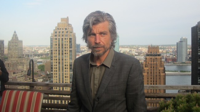 Karl Ove Knausgård lanseres i USA (Foto: Jon Gelius/NRK) Karl Ove Knausgård lanseres i USA (Foto: Jon Gelius/NRK)
