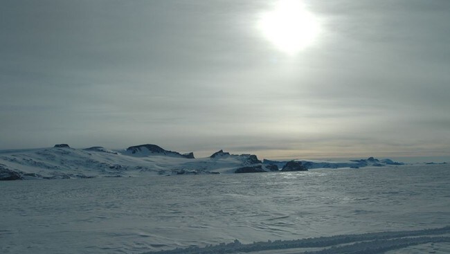 Bilder fra ekspedisjonen (Foto: NRK) Bilder fra ekspedisjonen (Foto: NRK)