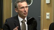 Stoltenberg i 8.mars-tog for første gang siden åttitallet - Det handler om å forsvare retten til selvbestemt abort, men også om at vi ønsker flere og billigere barnehager, sier Jens Stoltenberg.