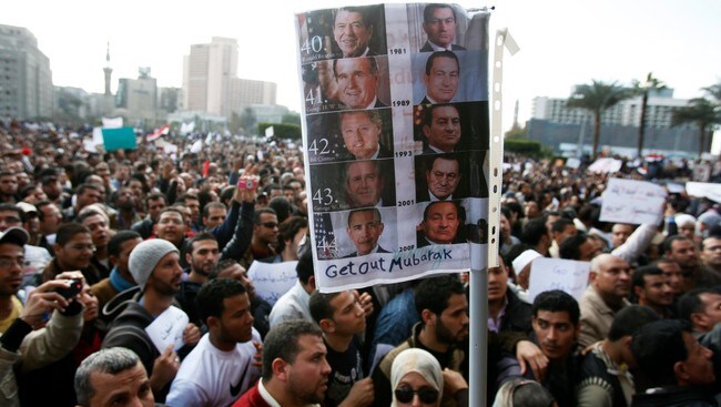 Demonstrasjoner i Kairo (Foto: ASMAA WAGUIH/Reuters) Demonstrasjoner i Kairo (Foto: ASMAA WAGUIH/Reuters)