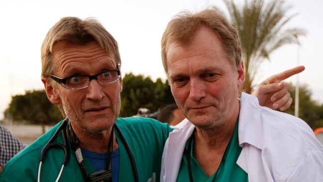 Mads Gilbert og Erik Fosse (Foto: Nasser Nasser/AP) Mads Gilbert og Erik Fosse (Foto: Nasser Nasser/AP)