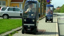 Elektrisk rullestol (Foto: Odd Rømteland/NRK) Elektrisk rullestol (Foto: Odd Rømteland/NRK)